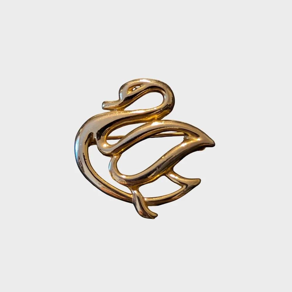 Vintage Gold Tone Brooch Stylized Swan Bird Openwork Pin Elegant Accessory